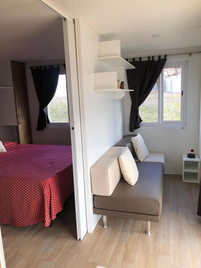 In Country Luxury Lodges Camerino Bagian luar foto