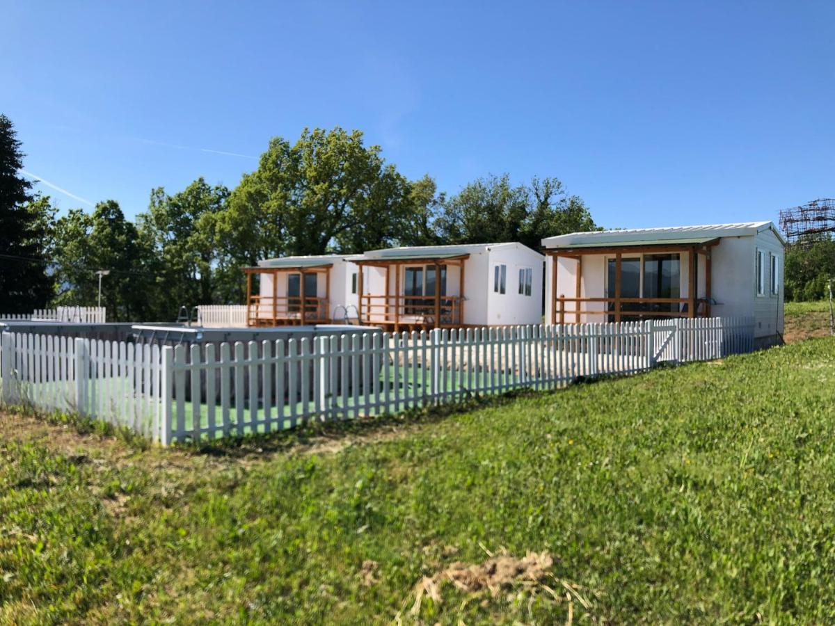 In Country Luxury Lodges Camerino Bagian luar foto